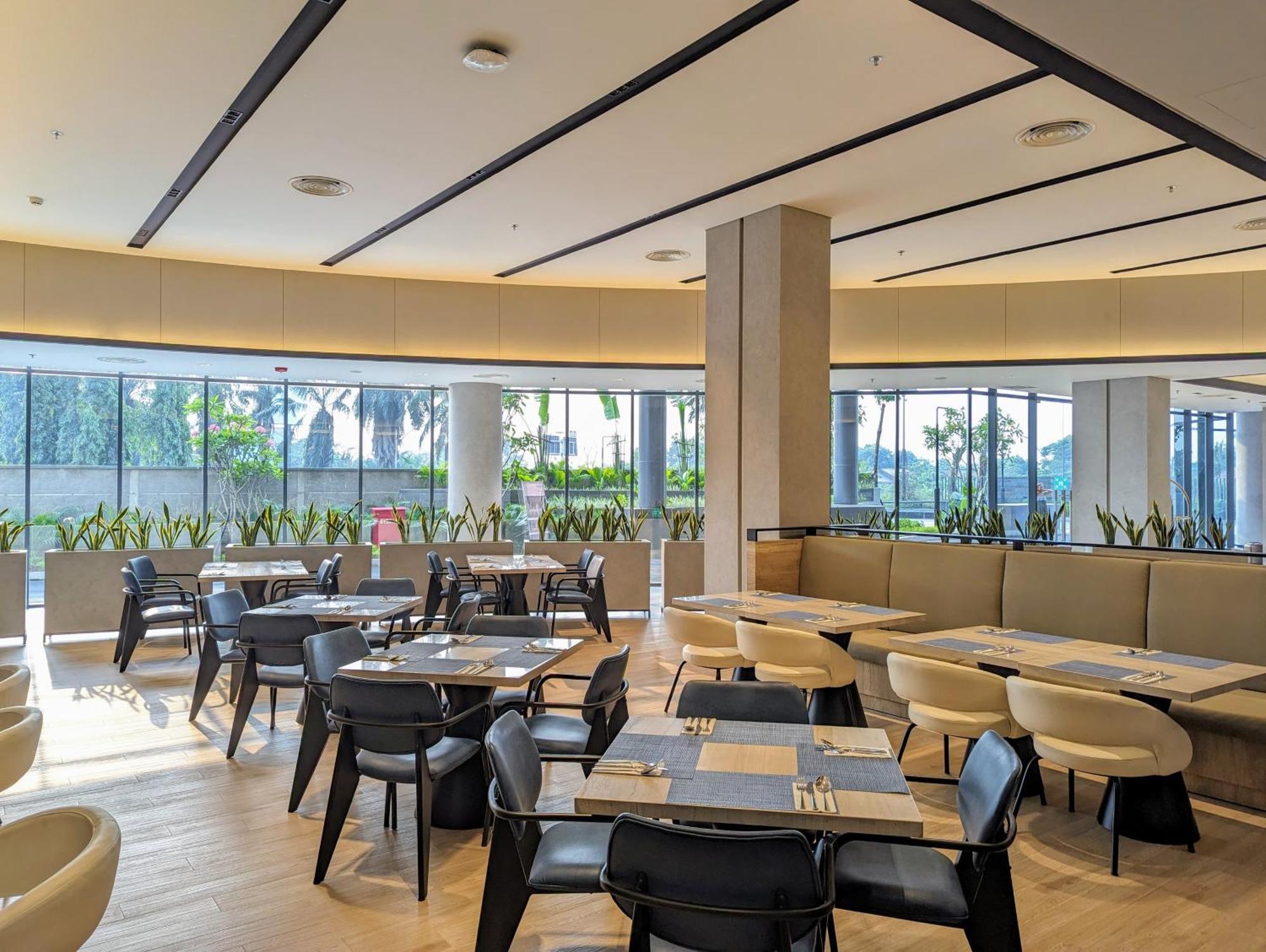Fairfield By Marriott Jakarta Soekarno-Hatta Airport Тангеранг Экстерьер фото